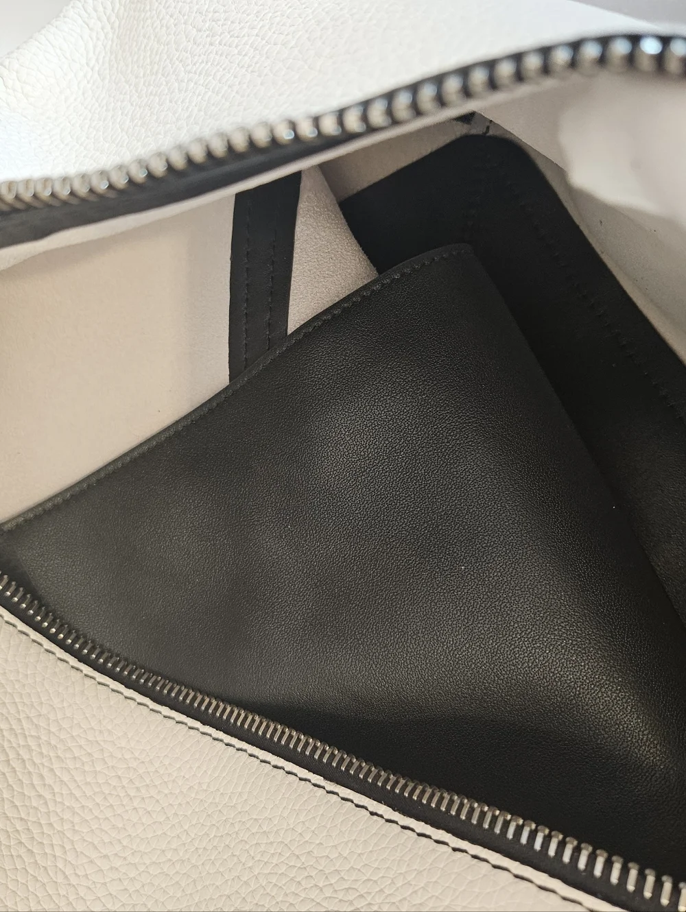 Proenza Schouler Hobo Bag Leather White And Black Purse